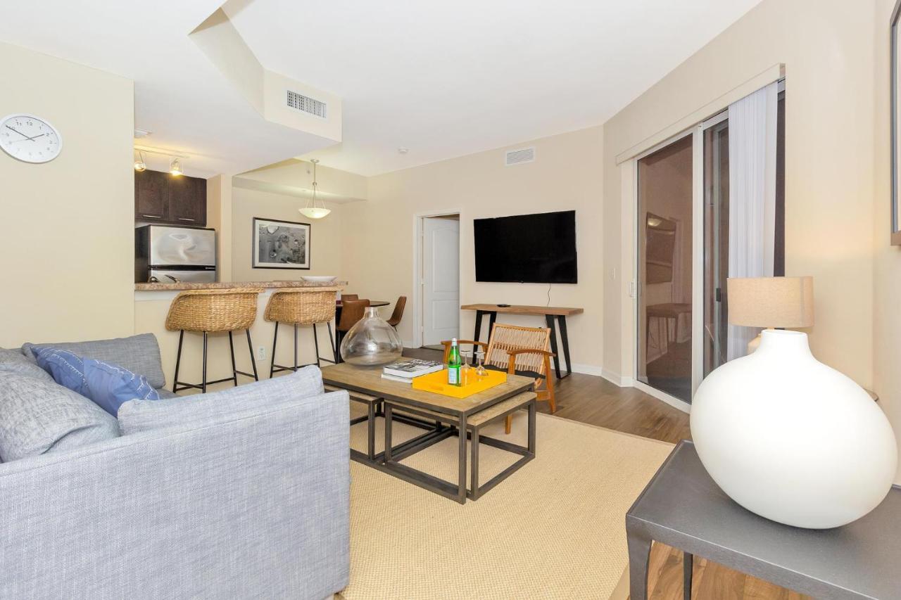 Dharma Home Suites South Miami At Red Road Commons Экстерьер фото