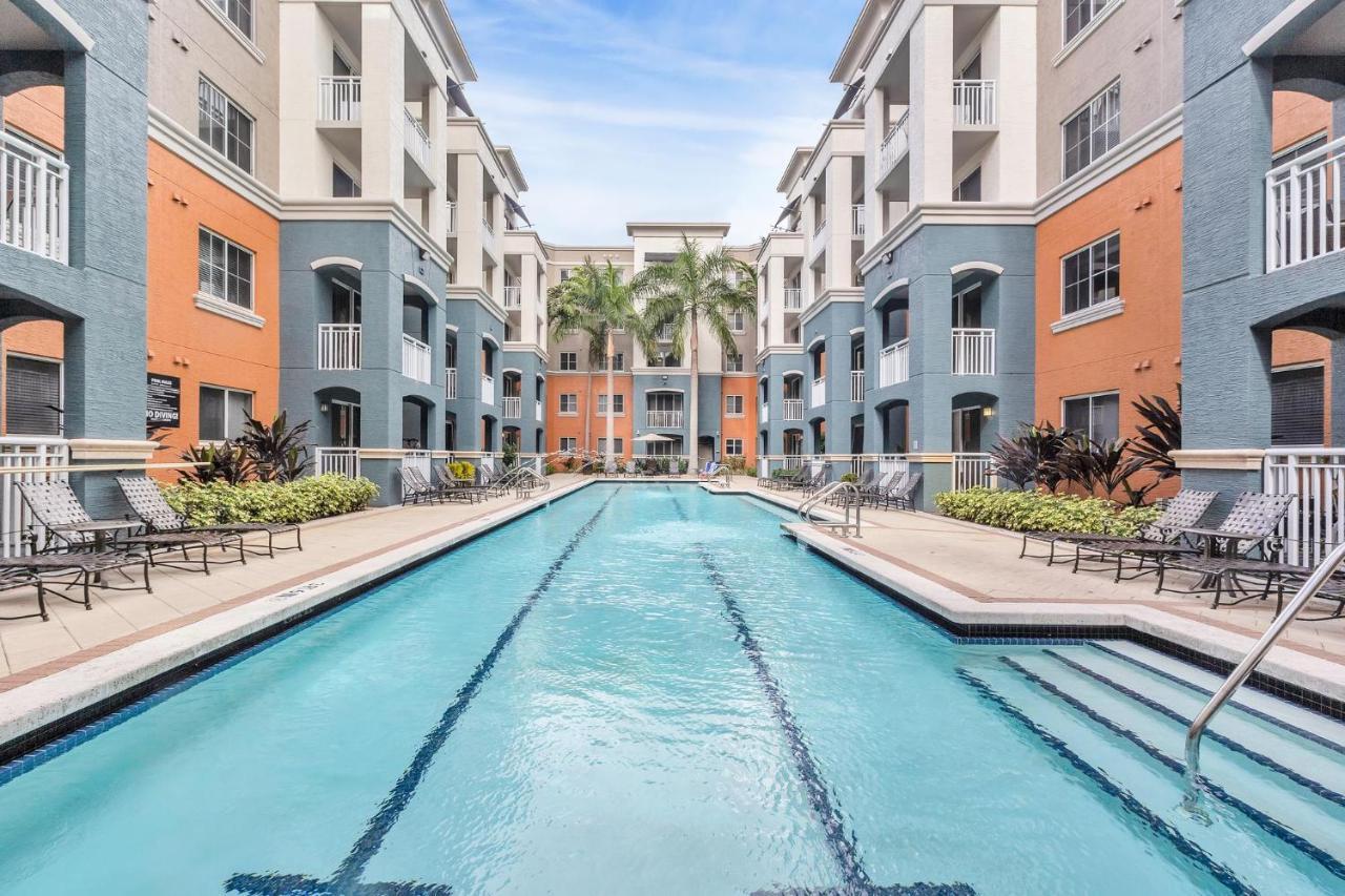 Dharma Home Suites South Miami At Red Road Commons Номер фото